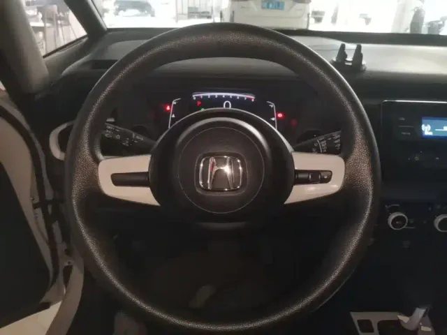 Honda Fit — Фото автомобиля 10