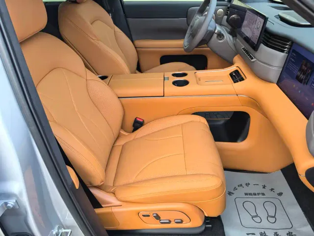 IM Motors LS8 — Фото автомобиля 11