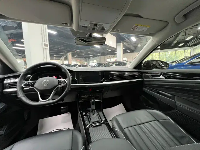 Volkswagen Passat — Фото автомобиля 22