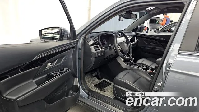 KGM Korando Beautiful — Фото автомобиля 15