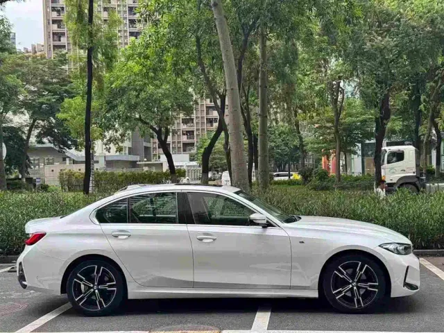 BMW 3 Series — Фото автомобиля 4