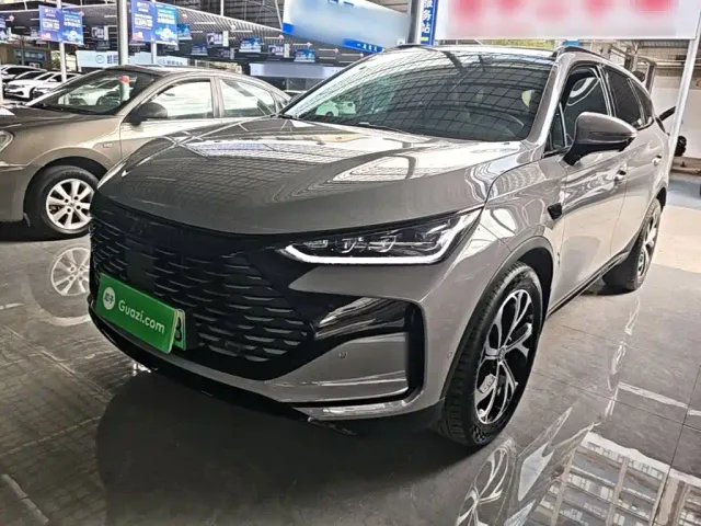 Фотография автомобиля — BYD Tang