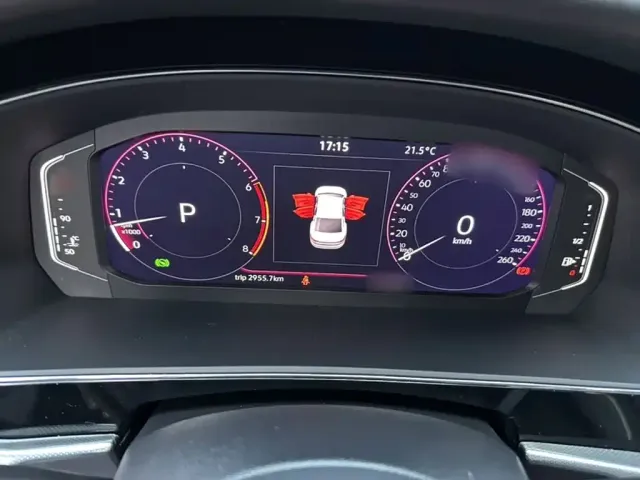 Volkswagen Passat — Фото автомобиля 7