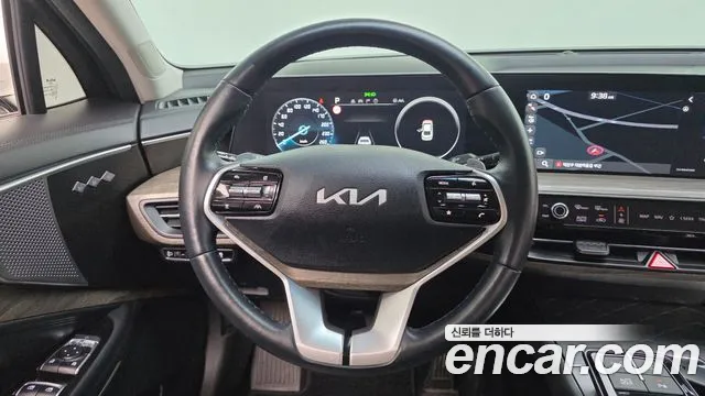 Kia K8 — Фото автомобиля 13
