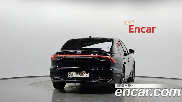 Hyundai Grandeur — Фото автомобиля 4