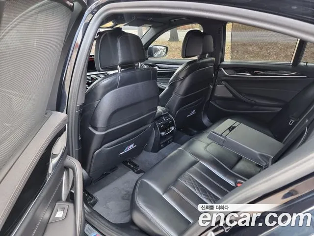 BMW 5-Series 5 серия (G30) 530i xDrive M Sport — Фото автомобиля 9