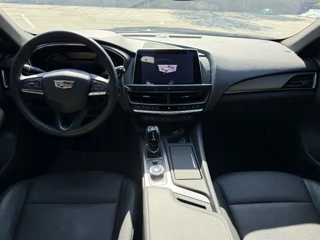 Cadillac CT5 — Фото автомобиля 21