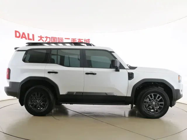 Toyota Prado — Фото автомобиля 12
