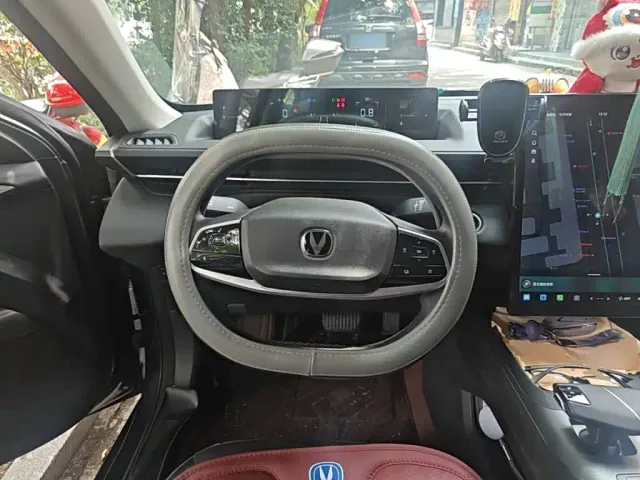 Changan Lamore — Фото автомобиля 6