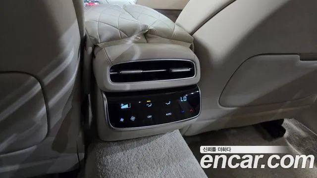 Genesis G80 Бензин 2.5 турбо AWD — Фото автомобиля 29