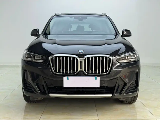 BMW X3 — Фото автомобиля 2