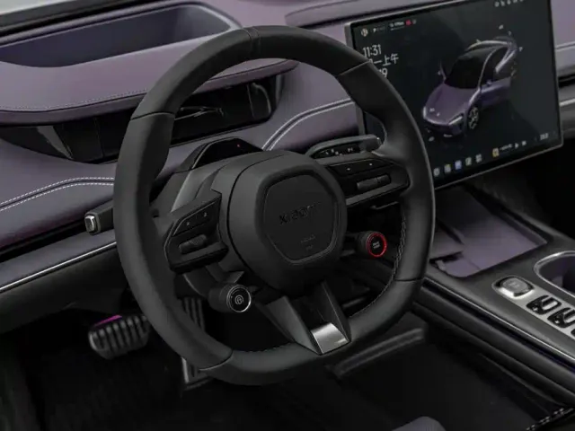 Xiaomi SU7 — Фото автомобиля 18
