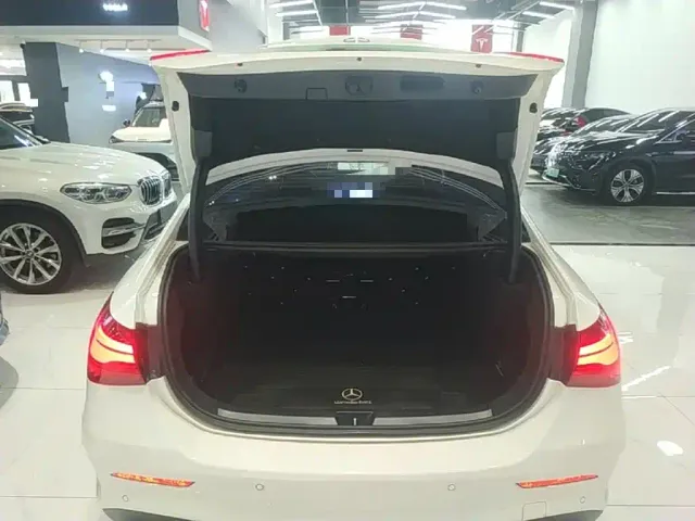 Mercedes-Benz A-Class — Фото автомобиля 18
