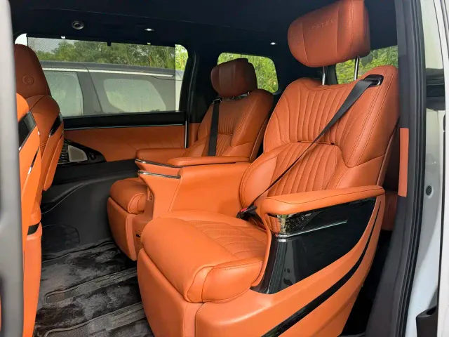 GAC Trumpchi E9 — Фото автомобиля 15