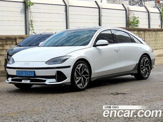 Hyundai Ioniq 6 — Фото автомобиля 2
