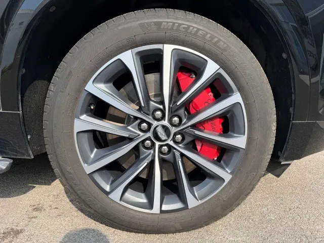 Cadillac XT5 — Фото автомобиля 20