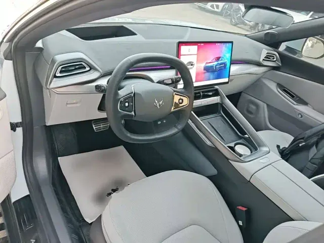 Arcfox Alpha S5 — Фото автомобиля 9