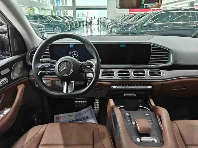 Mercedes-Benz GLS-Class — Фото автомобиля 15