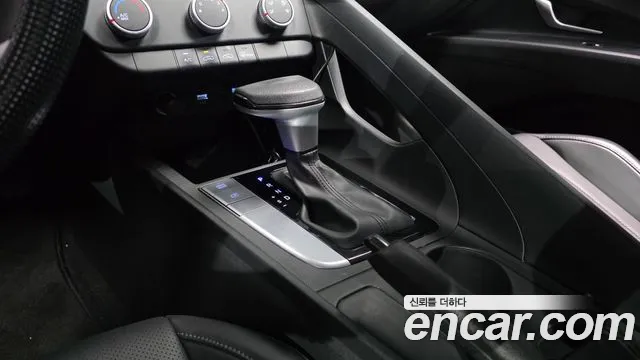 Hyundai Avante CN7 — Фото автомобиля 11