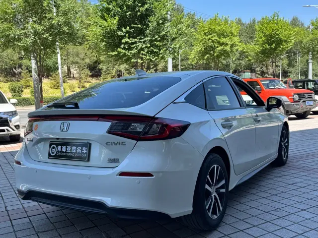 Honda Civic — Фото автомобиля 12