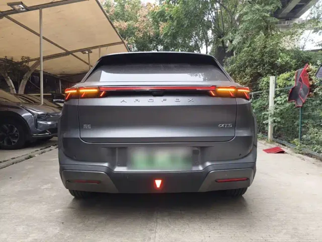 Arcfox Alpha T5 — Фото автомобиля 5
