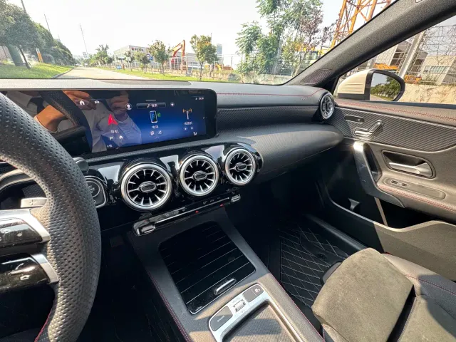 Mercedes-Benz A-Class — Фото автомобиля 9