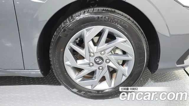 Hyundai AVANTE Новый Avante (CN7) — Фото автомобиля 20