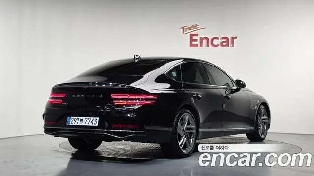 Genesis G80 Бензин 2.5 турбо AWD — Фото автомобиля 2
