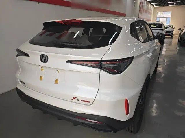 Changan X5 Plus — Фото автомобиля 5