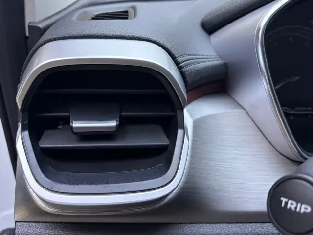 Geely Binyue — Фото автомобиля 15