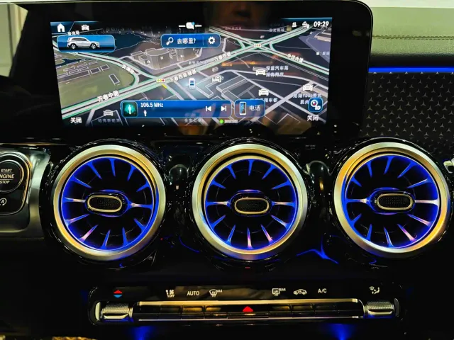 Mercedes-Benz GLB-Class — Фото автомобиля 20