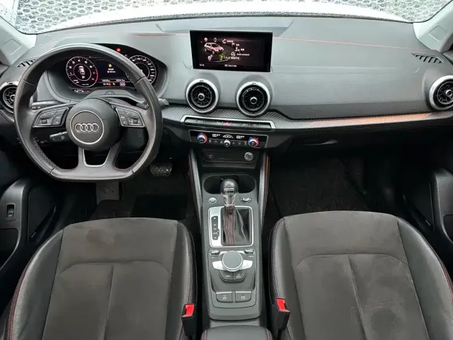 Audi Q2L — Фото автомобиля 7