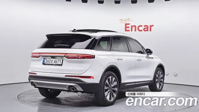 Lincoln Corsair Corsair 2.0 Reserve AWD — Фото автомобиля 2