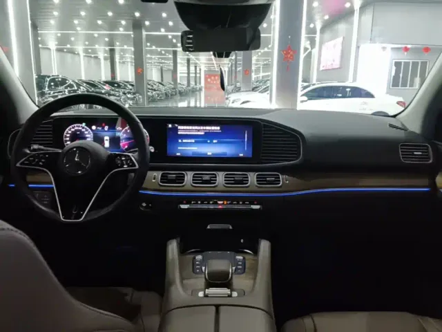 Mercedes-Benz GLE-Class — Фото автомобиля 9
