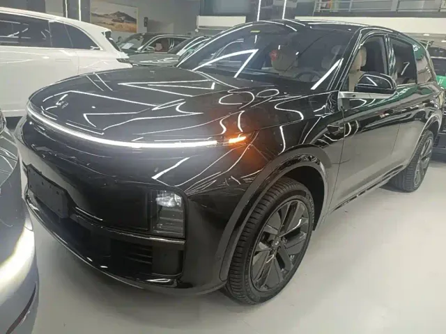 Li Auto L7 — Фото автомобиля 2