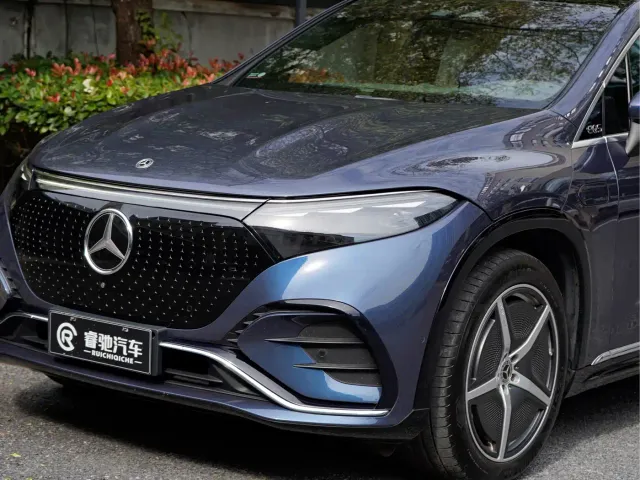 Mercedes-Benz EQS SUV — Фото автомобиля 7