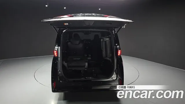 Toyota Alphard — Фото автомобиля 24