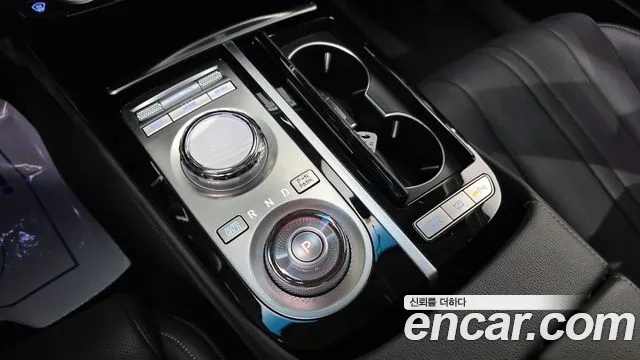 Genesis G80 RG3 — Фото автомобиля 12