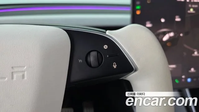 Tesla Model Y — Фото автомобиля 27