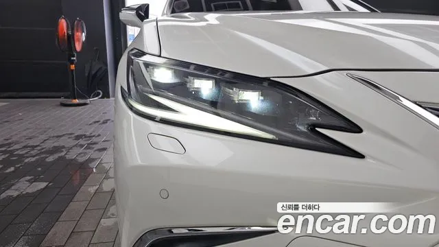 Lexus ES — Фото автомобиля 19