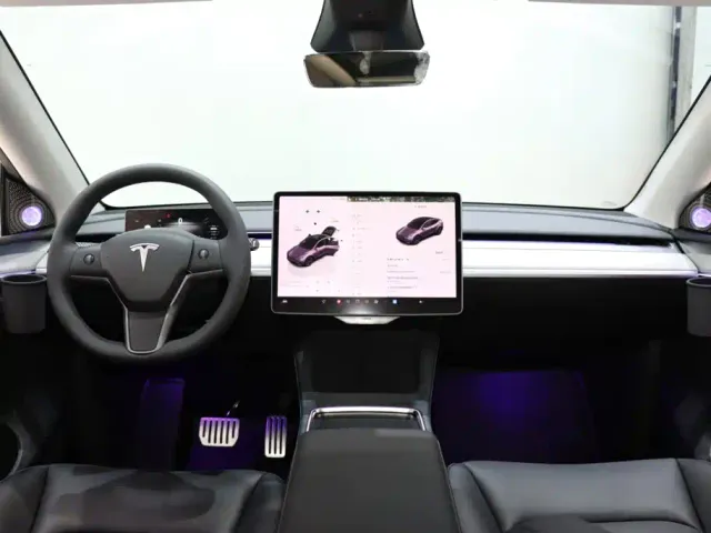 Tesla Model Y — Фото автомобиля 12