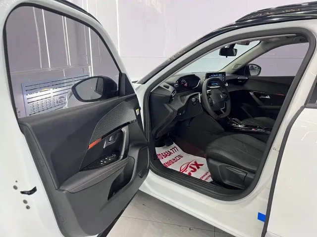 Peugeot 2008 — Фото автомобиля 7