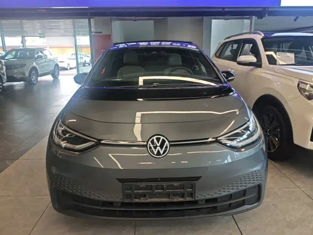 Volkswagen ID.3 — Фото автомобиля 2