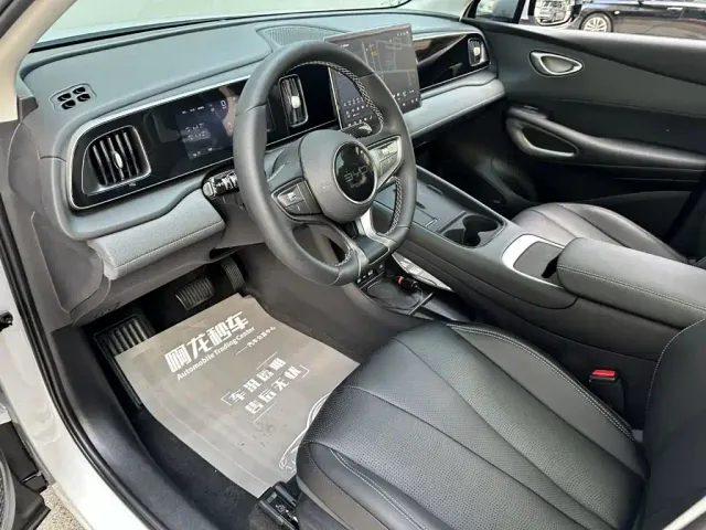 BYD Sealion 05 EV — Фото автомобиля 10