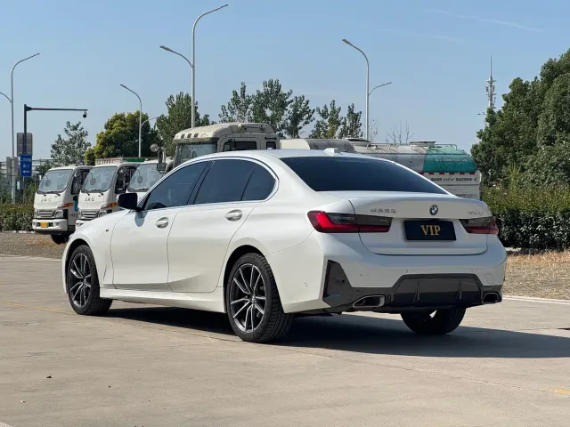 BMW 3 Series — Фото автомобиля 4