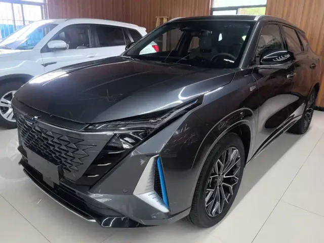 Фотография автомобиля — Changan Oshan Z6 EV