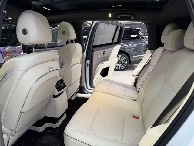 Li Auto i6 — Фото автомобиля 7