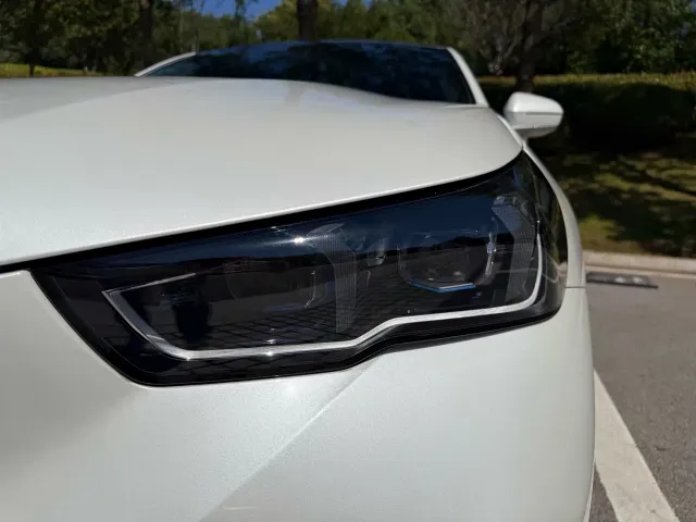 BMW 5 Series — Фото автомобиля 4