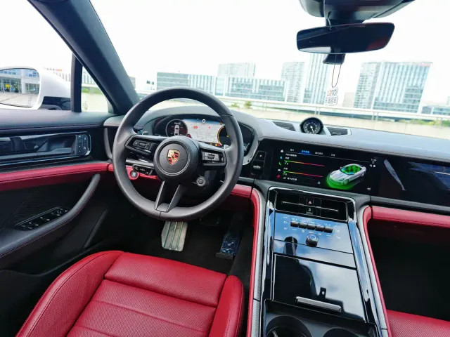 Porsche Panamera — Фото автомобиля 7