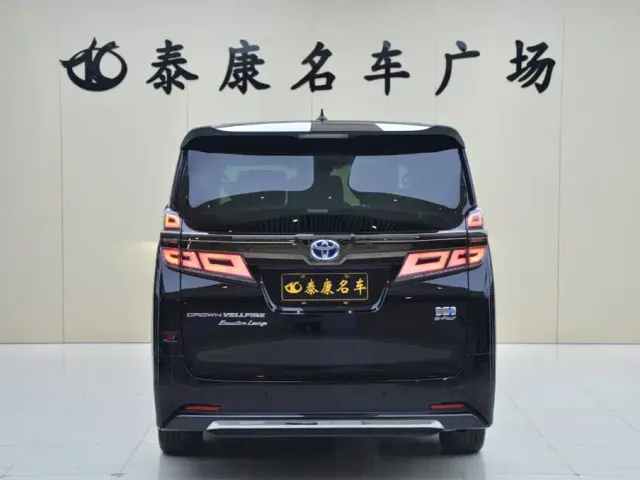 Toyota Vellfire — Фото автомобиля 3